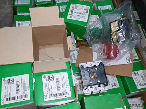 施耐德负荷开关63A，V3C+KCF2PZC，全新正品原包装议价商品