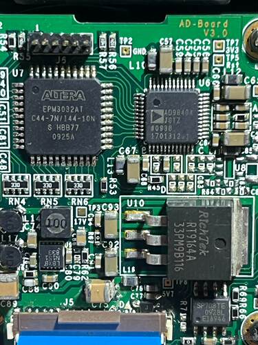 阿尔特拉芯片EPM3032AT、AD9840A二手拆机、现货议价商品