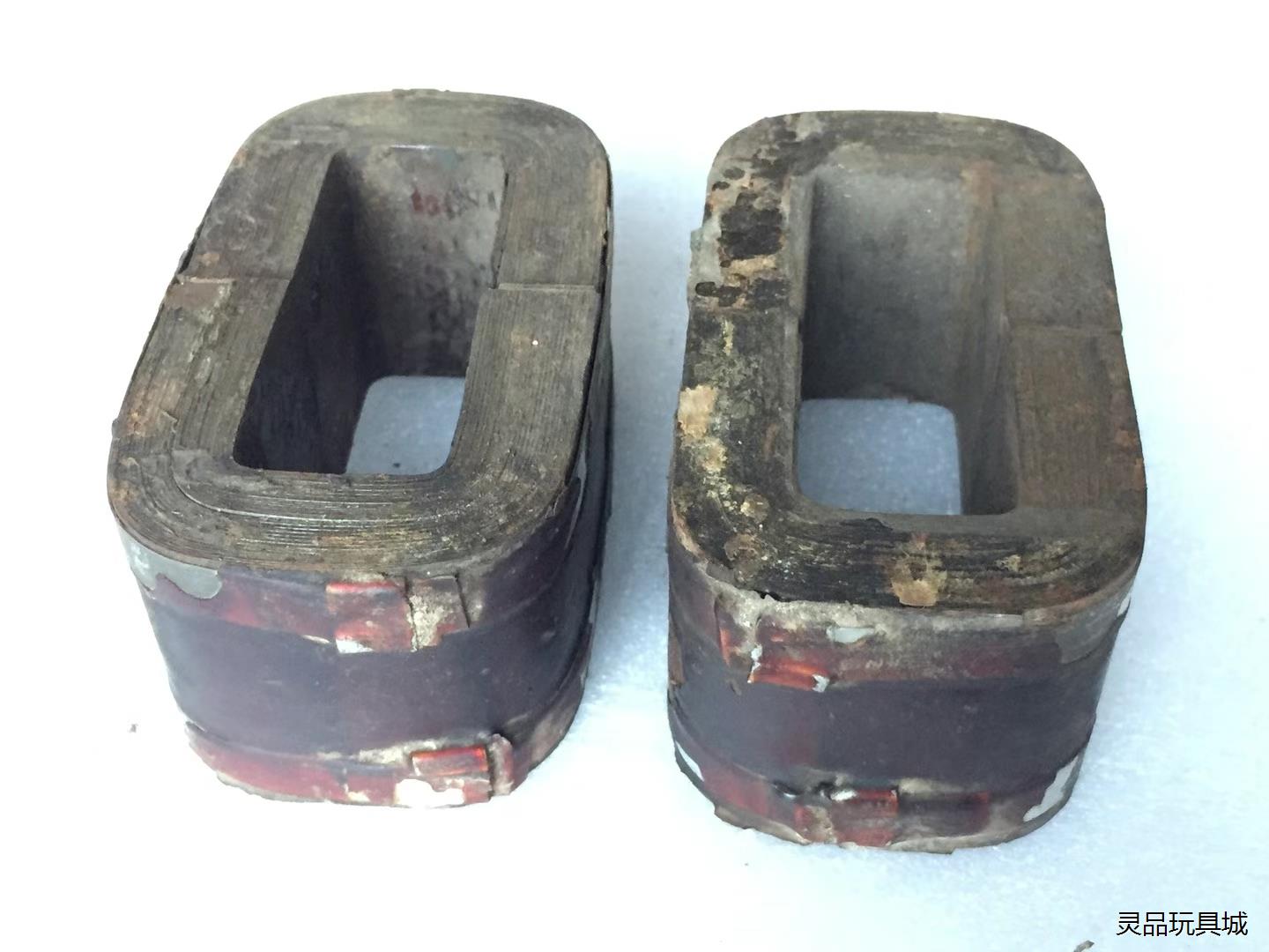 20117英国双C 113MM左右双C铁芯2付；成色见图；厚议价商品