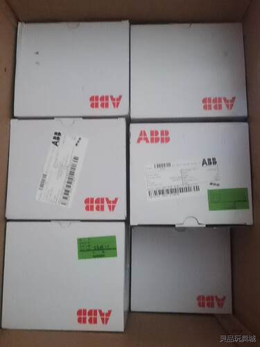 ABB电力智能监控仪表IM302(1A)，全新带包装，只拆封议价商品