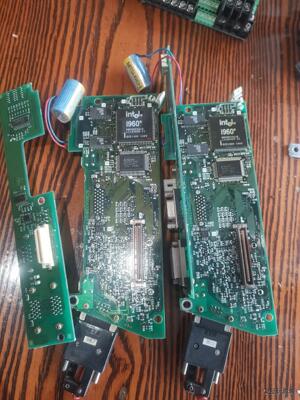 英特尔i960    仅此两张板子。有需要的老板联系。80一议价商品