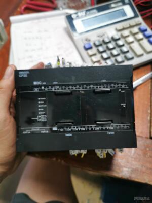 欧姆龙PLC，型号CP2-N30DT-D，现货一条，成色漂亮议价商品