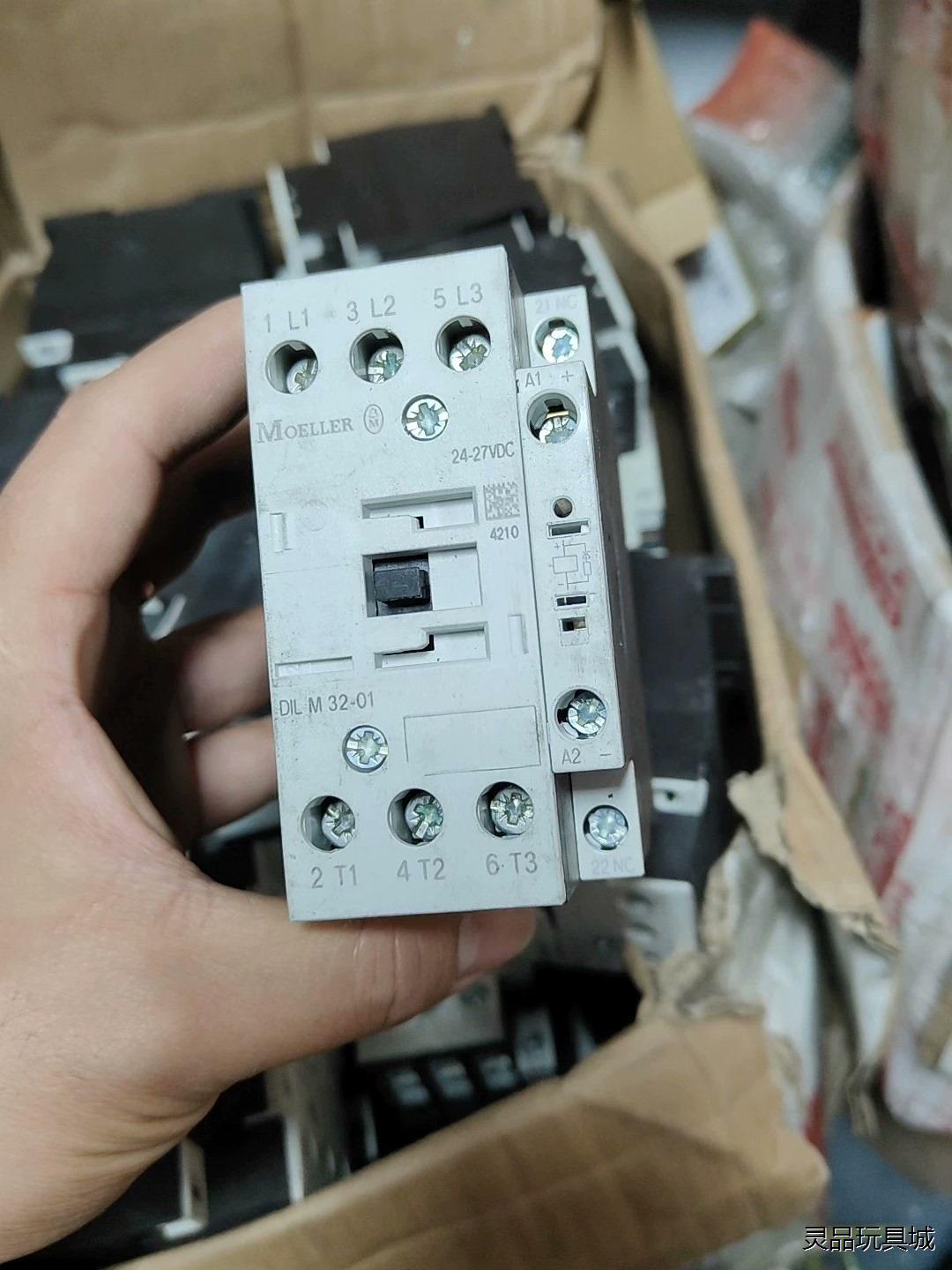 金钟穆勒伊顿DIL M32-01直流接触器24VDC议价商品