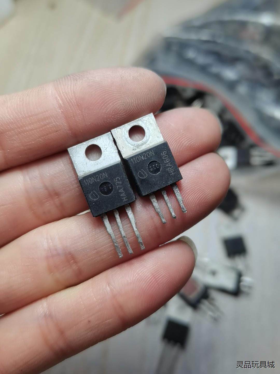 110N20N原装进口拆机 88A200V大芯片议价商品