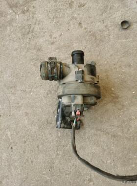 吉利帝豪EV253 EV300 EV400EV450散热水泵议价商品