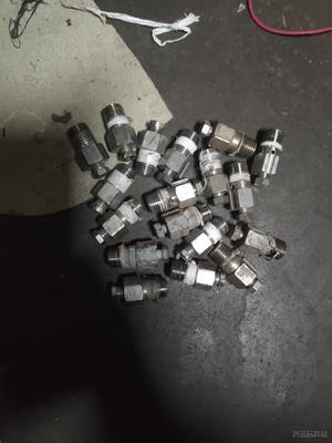变送器排气阀18个，标单价议价商品