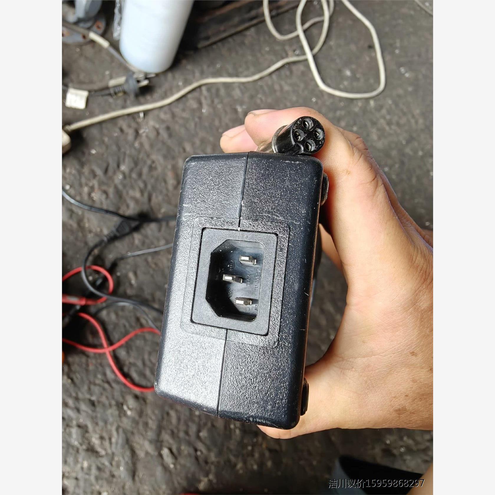 GST220A24-R7B明纬电源，24伏9.2A输出，正常