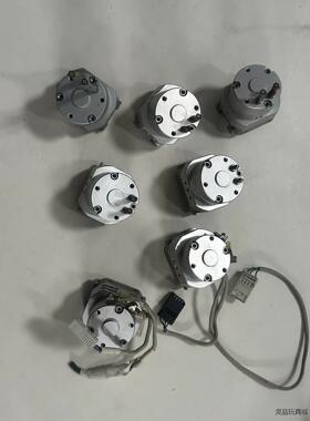 正品日本SMC手指气缸MDHR3-15R 2个议价商品