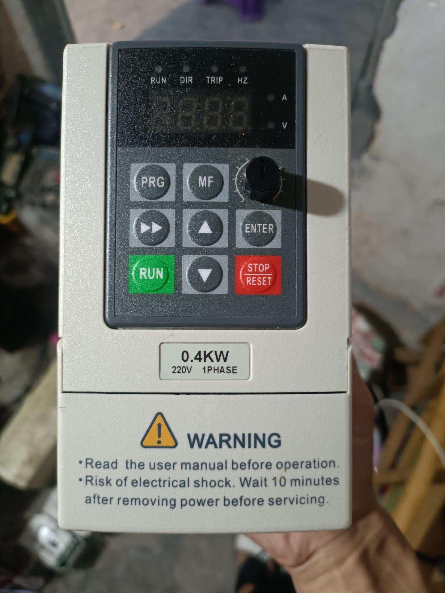 JLS-E-2S-0.4G变频器，成色如图包好洁川议价
