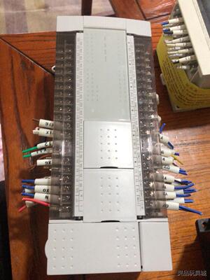 唯控 PLC cLX3V-2424MT-A。PROGRAMM议价商品