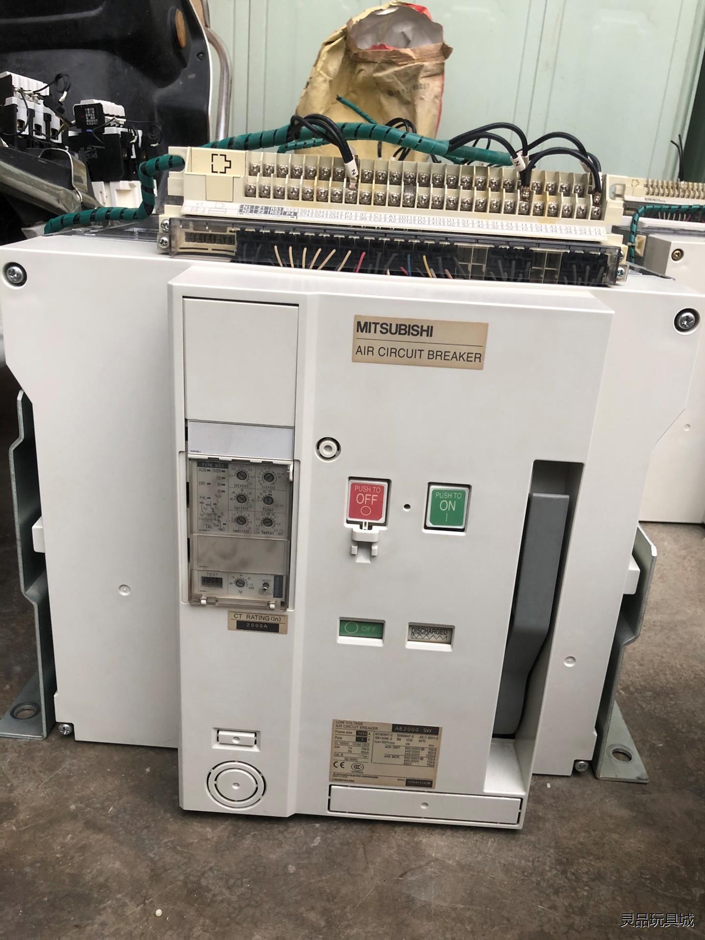 三菱AE2000-SW 框架断路器。议价商品