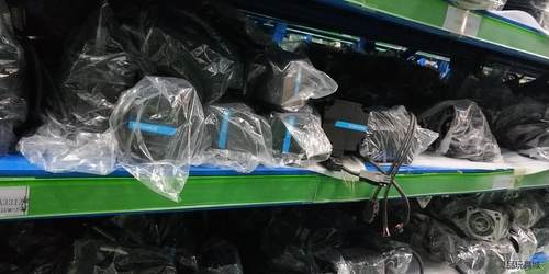 二手拆机汇川伺服驱动器电机 400w 750w SV660P议价商品