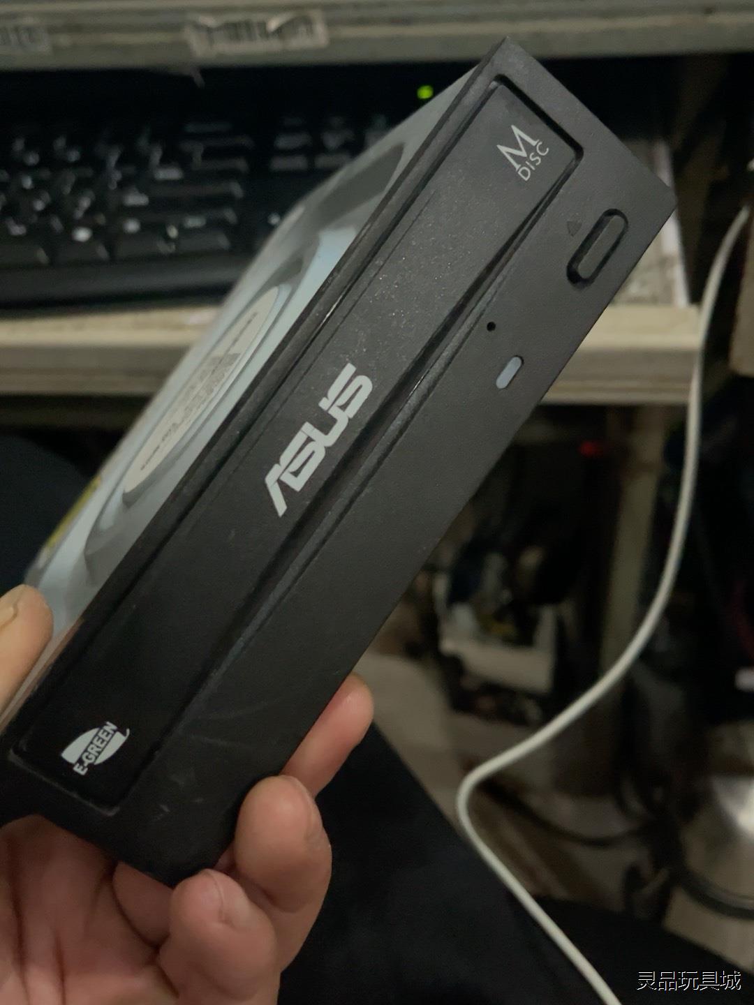 原装主机拆下的DVD，刻录DVD，三星 ，LG，华硕等品牌。议价商品