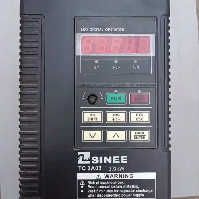 【议价】正弦变频器   TC3A03-3R0-3BB   3