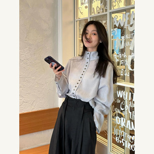 慵懒风宽松衬衣清冷感轻熟上衣 春秋季 法式 复古排扣设计感立领衬衫
