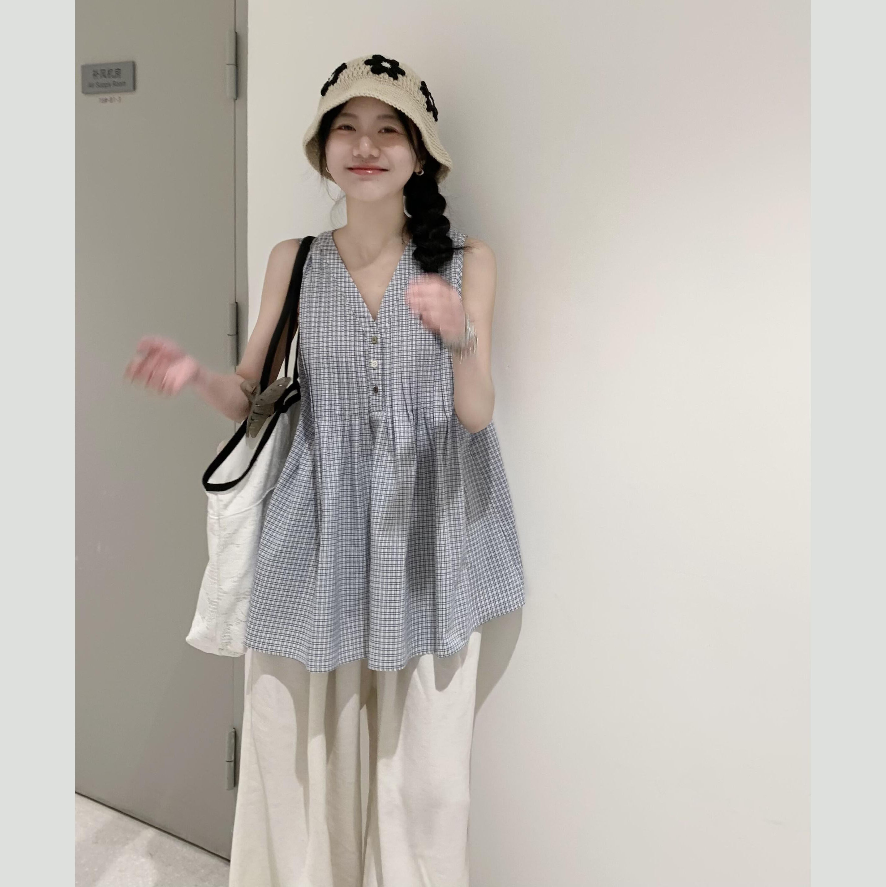 日森系甜美小众设计感V领褶皱娃娃衬衫夏季绝美小衫无袖背心上衣