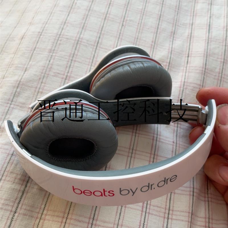 询价有线耳机 魔声耳机Beats solo hd,正常使用 左边议价