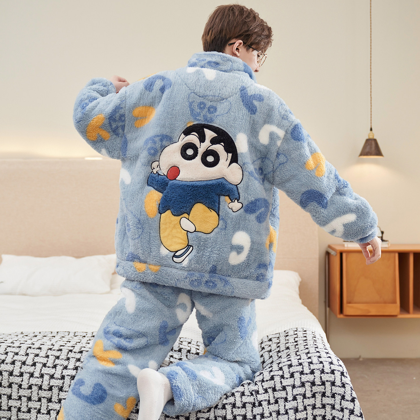 芬腾宽松睡衣男士冬季珊瑚绒加厚睡衣/家居服套装