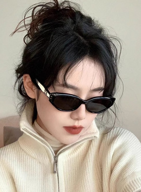 Jennie窄框2024新款猫眼墨镜女