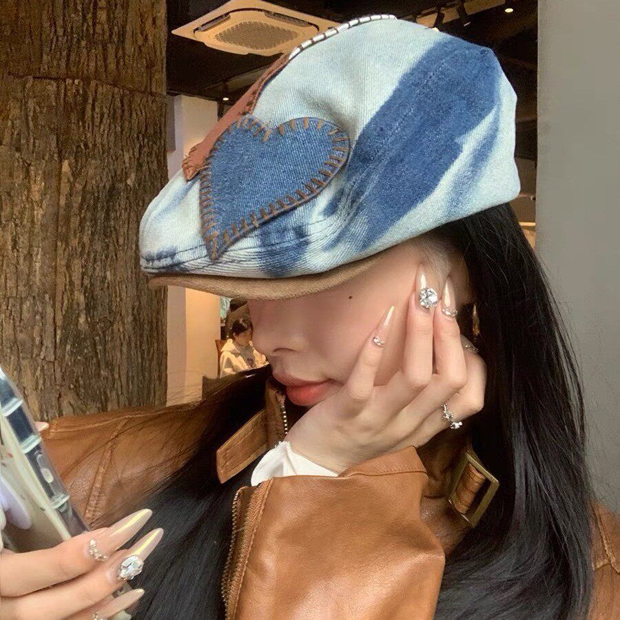 小众牛仔前进帽女春季小帽檐金属标爱心贴布鸭嘴帽时尚显瘦贝雷帽