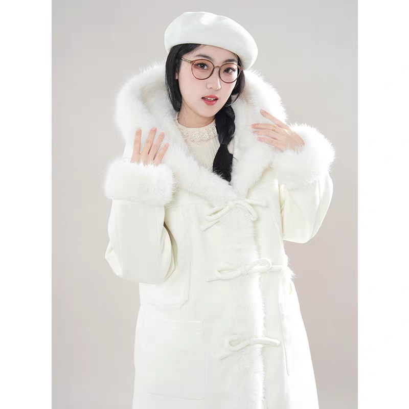 天山暮雪 冬装新款甜美气质连帽毛领设计蝴蝶结扣学院风毛呢大衣