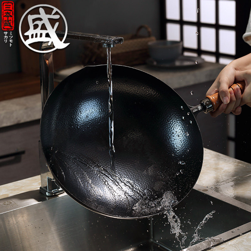 日本手工铁锅轻便炒菜锅老式家用无涂层不粘锅燃气灶适用轻便
