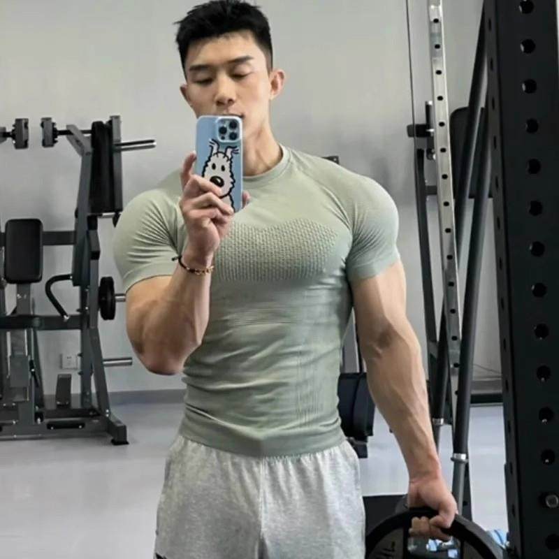 网眼透气健身训练服男款纯色短袖T恤夏季高级感跑步运动紧身上衣