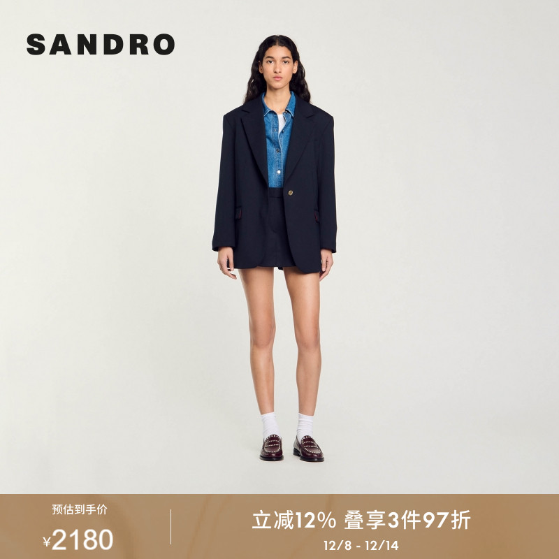 经典戗驳领设计 合体直筒版型