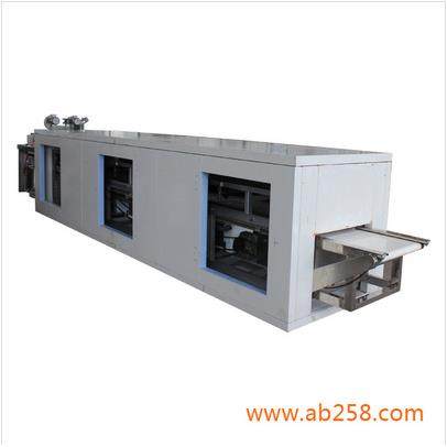 蛋糕巧克力夹心饼干涂层机器 巧克力块生产线厂家