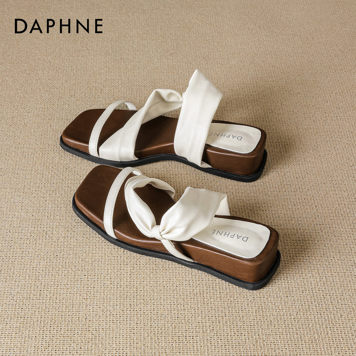 达芙妮法式凉拖女厚底2026新款凉鞋复古配裙子罗马一字拖外穿拖鞋