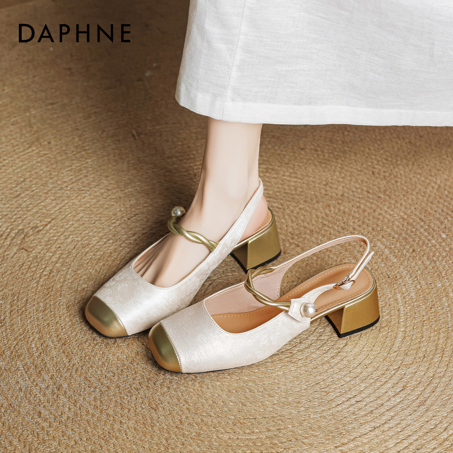 达芙妮玛丽珍凉鞋女夏季包头鞋子2026新款法式粗跟单鞋女士高跟鞋
