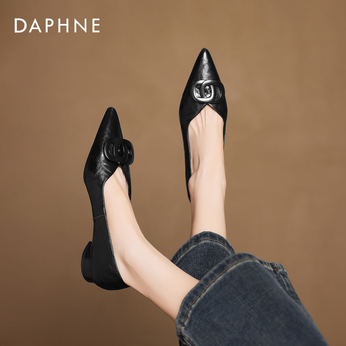 达芙妮黑色粗跟单鞋女2026新款春不累脚低跟瓢鞋一脚蹬通勤小皮鞋,女鞋,浅口单鞋,淘宝优惠券,粉丝福利购,淘宝优惠卷