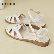 达芙妮罗马包头凉鞋女款2025夏季新款平底配裙子绝美镂空猪笼凉拖