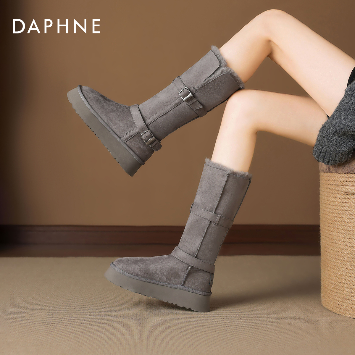 达芙妮雪地靴女款加绒加厚长筒靴