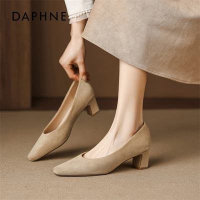 达芙妮高跟鞋粗跟女款裸色小皮鞋