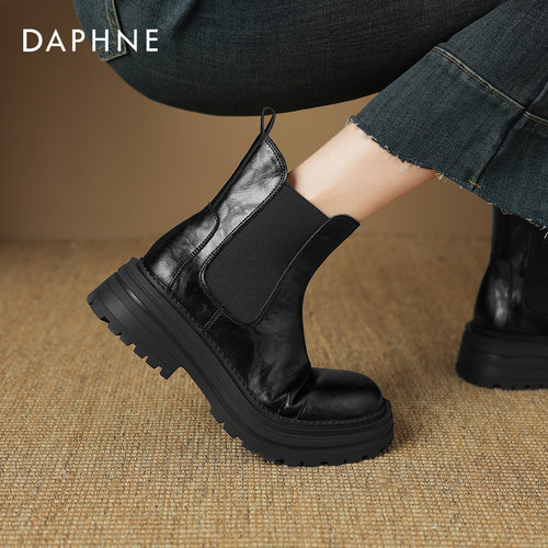 达芙妮厚底黑色马丁靴英伦风短靴
