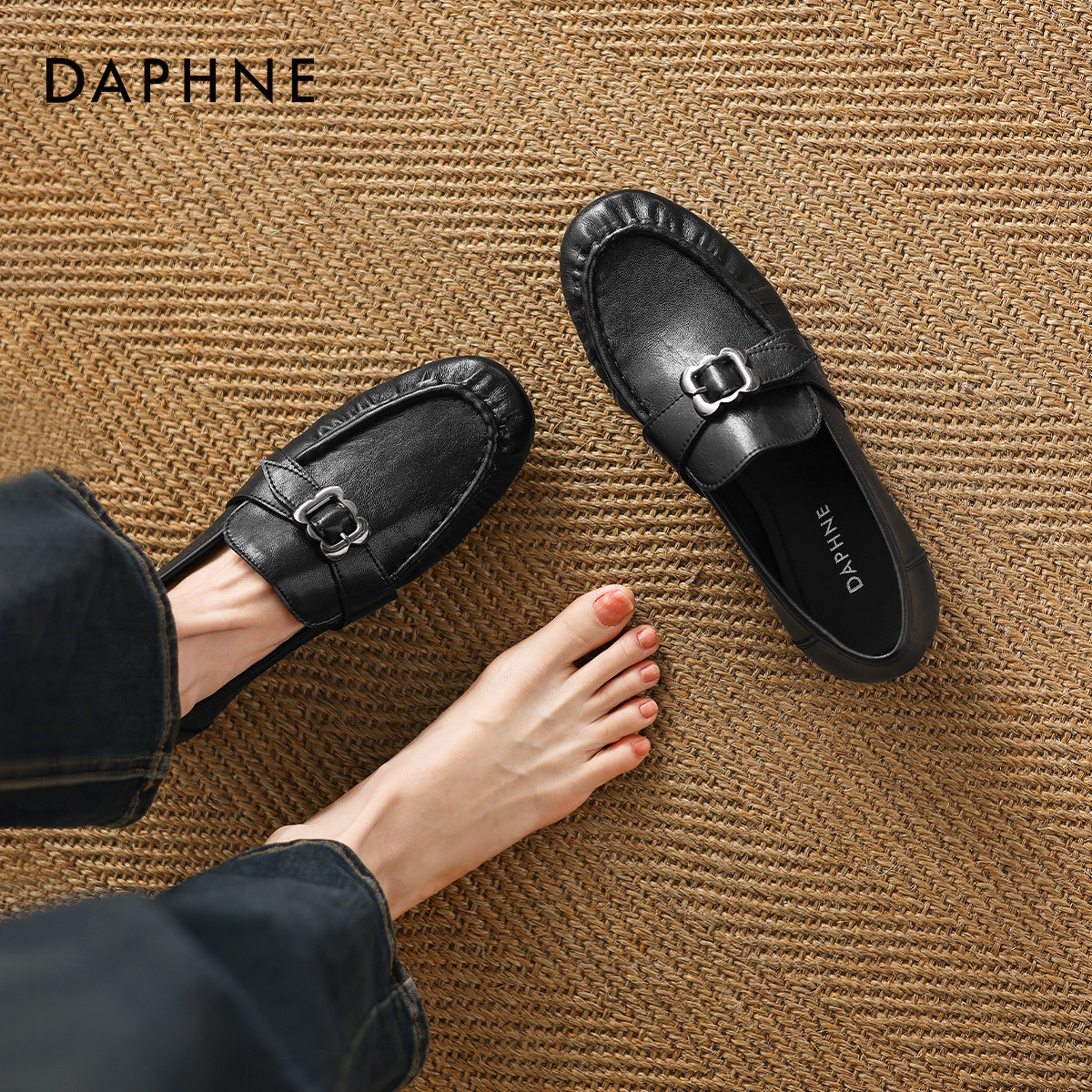 达芙妮软底乐福鞋女2026春季新款黑色一脚蹬豆豆鞋英伦风平底皮鞋