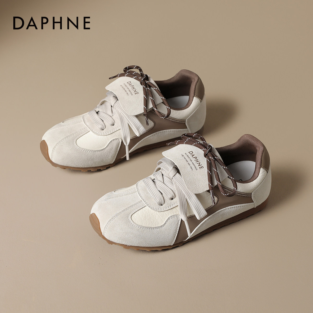 达芙妮软底德训鞋女2025新款秋季轻便运动休闲鞋拼色平底鞋子女鞋,女鞋,德训鞋,淘宝优惠券,粉丝福利购,淘宝优惠卷