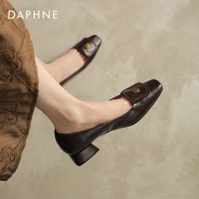 达芙妮单鞋女春秋2026新款瓢船鞋粗跟棕色小皮鞋配裙子玛丽珍女鞋