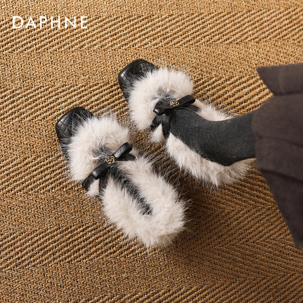 达芙妮山茶花单鞋女2026冬季新款平底加绒毛毛鞋方头玛丽珍小皮鞋,女鞋,浅口单鞋,淘宝优惠券,粉丝福利购,淘宝优惠卷