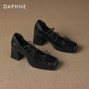 达芙妮高跟鞋女款2026新款春季方头交叉绑带小皮鞋粗跟浅口单鞋女