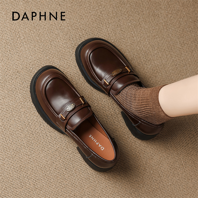 达芙妮棕色乐福鞋女款厚底小皮鞋