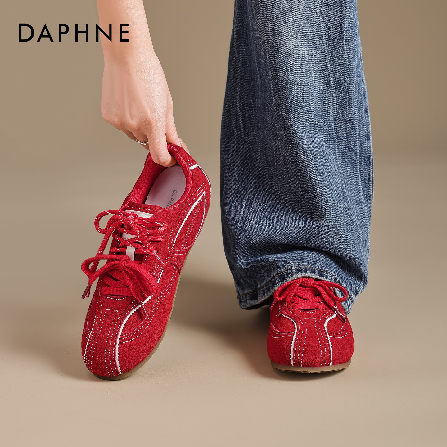 达芙妮红色德训鞋女2026春季新款本命年婚鞋休闲平底鞋芭蕾运动鞋,女鞋,德训鞋,淘宝优惠券,粉丝福利购,淘宝优惠卷
