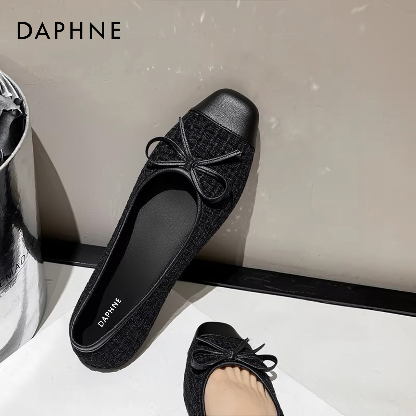 达芙妮小香风单鞋女2026新款春季黑色小皮鞋巨好看平底法式晚晚鞋