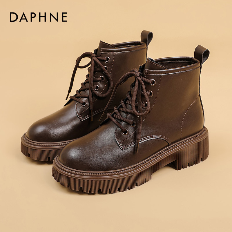 达芙妮英伦风短靴马丁靴