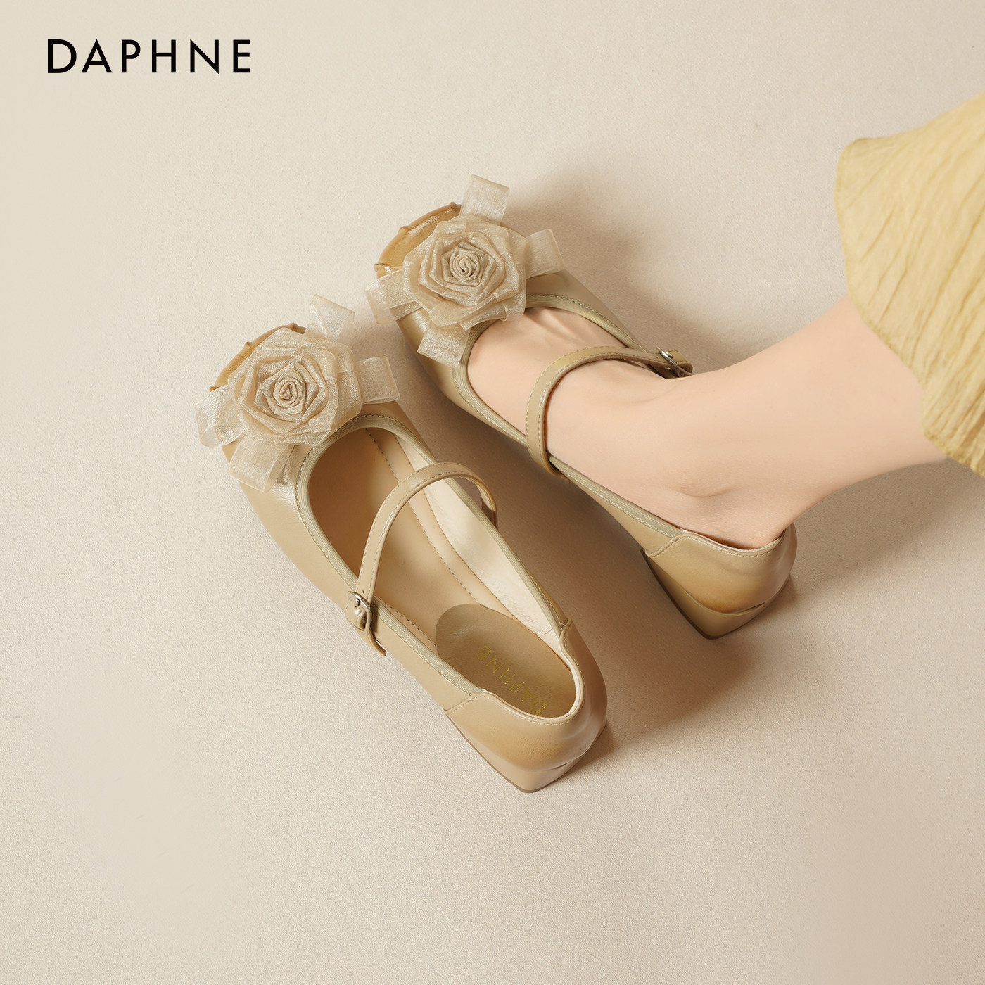 达芙妮山茶花玛丽珍鞋女2026新款春季法式温柔晚晚鞋浅口单鞋子女