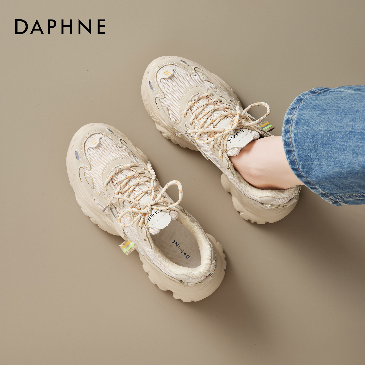 达芙妮老爹鞋女2025冬新款休闲鞋