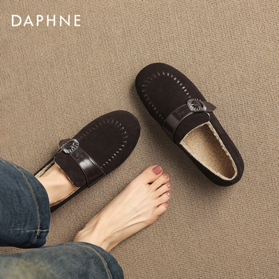 达芙妮加绒棕色软底豆豆乐福鞋女