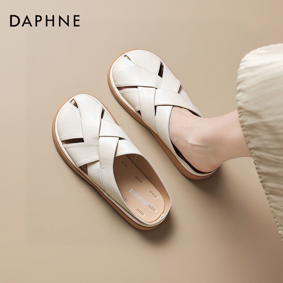 达芙妮包头半拖鞋女外穿2026新款夏季超火懒人办公室拖鞋罗马凉拖