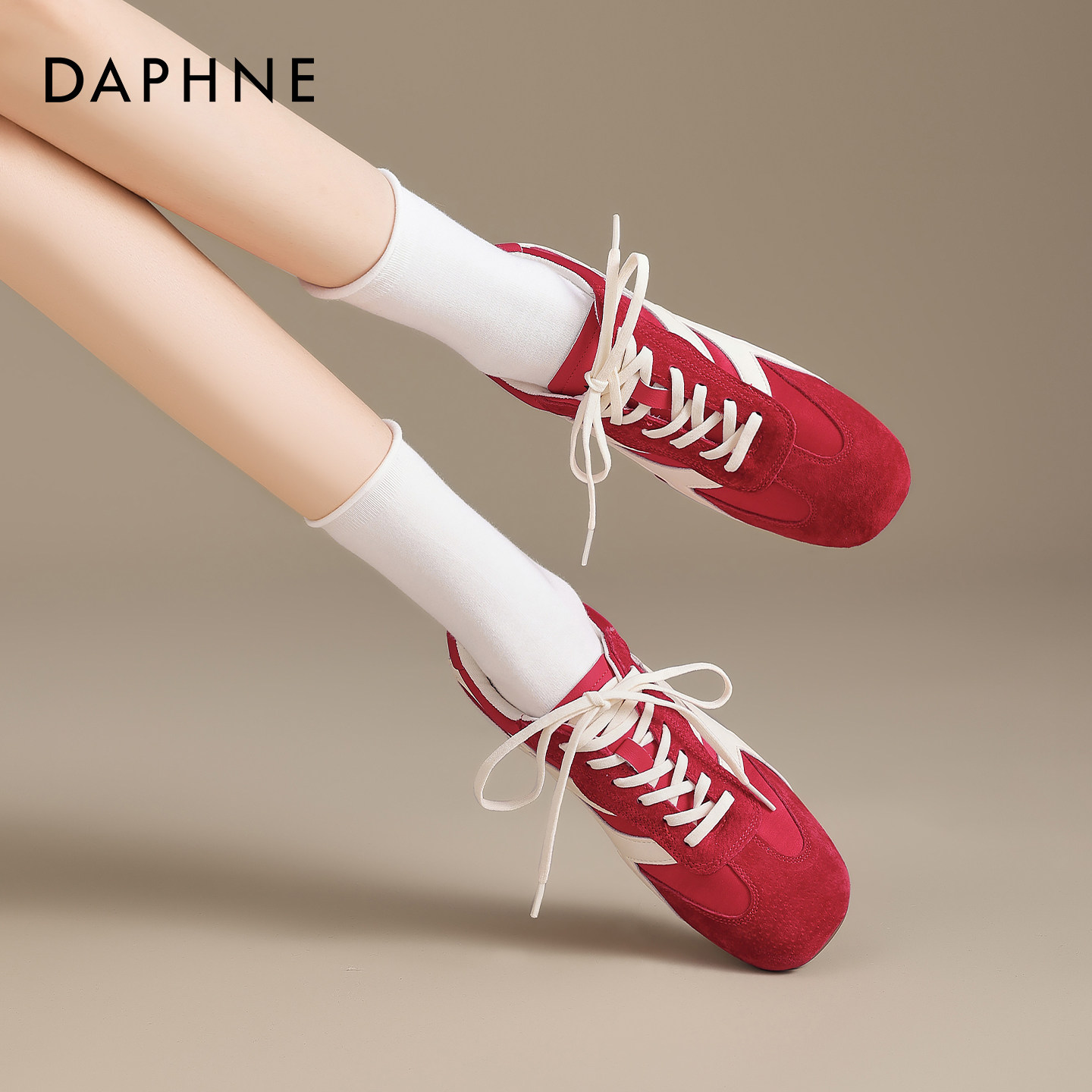 达芙妮红色德训鞋女2026春季新款本命年芭蕾休闲运动鞋婚鞋巨好看,女鞋,时尚休闲鞋,淘宝优惠券,粉丝福利购,淘宝优惠卷